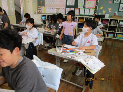 学校探検　濱田先生 (9)